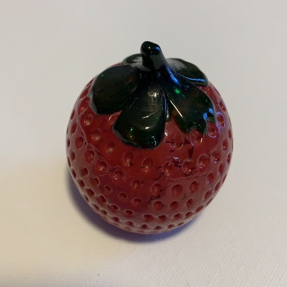 Vintage Joe St Clair Strawberry Glass Paperweight - Picture 2 of 4